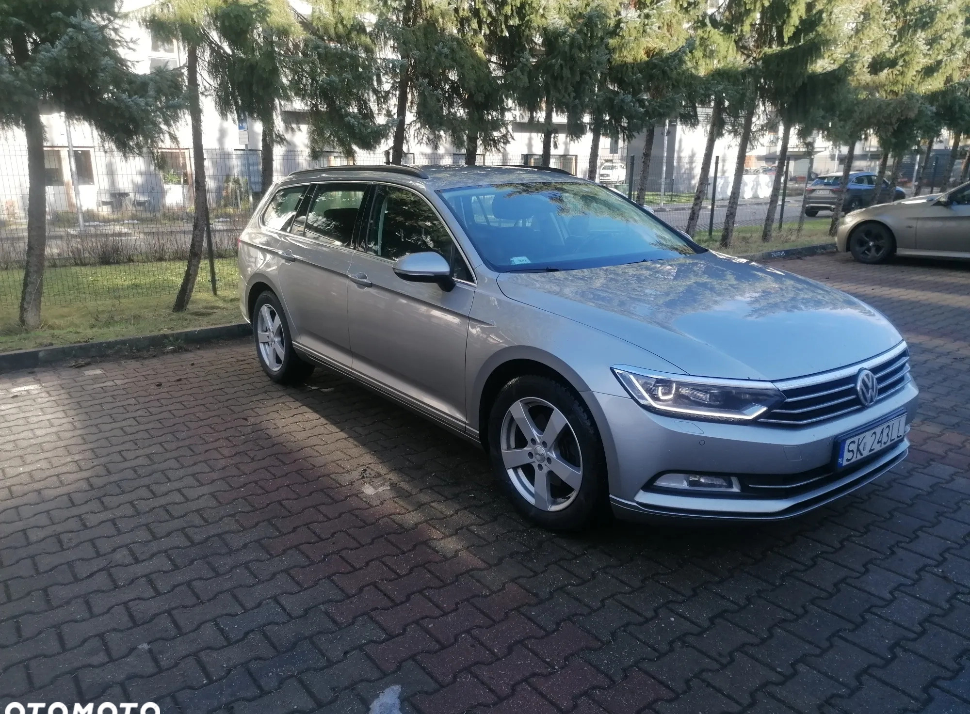 Volkswagen Passat cena 49000 przebieg: 259200, rok produkcji 2017 z Katowice małe 92